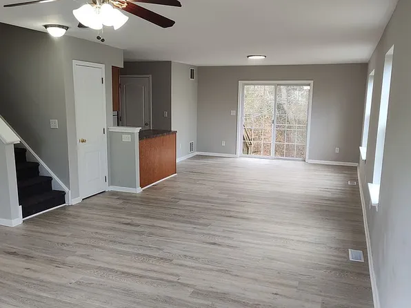 27G Oyster Bay Rd APT G, Absecon, NJ 08201