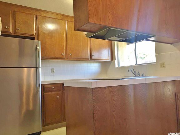 4th image of 5310 N El Dorado St #5