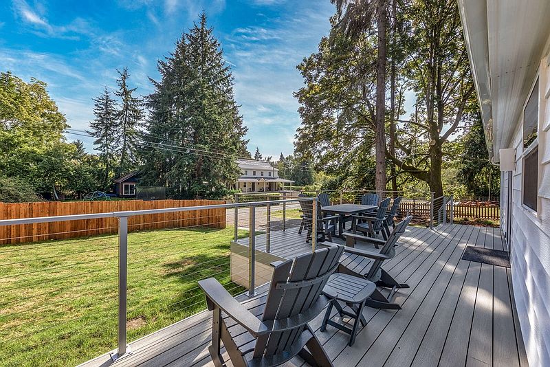 5th image of 16733 98th Avenue SW