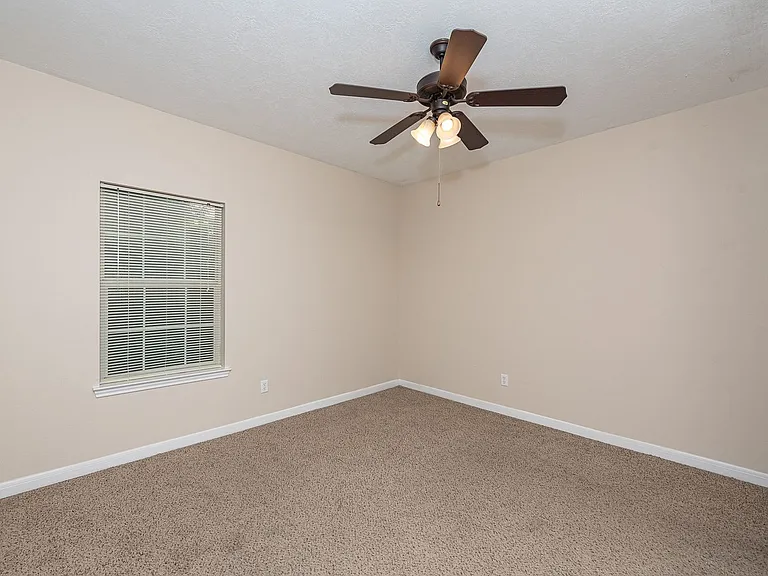 Richmond Ridge Townhomes — Photo 10
