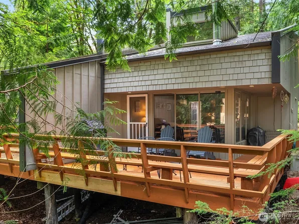 735 E Promontory Road, Shelton, WA 98584