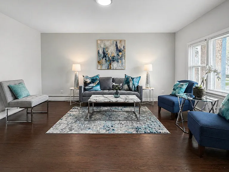 12253 S Peoria St — Photo 3