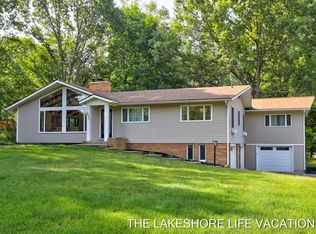 3892 Lakeridge Dr, Holland, MI 49424