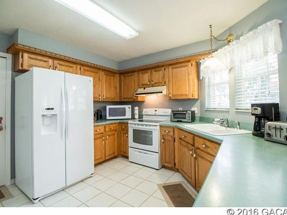 2nd image of 10942 NW 32nd Ave