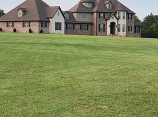 910 Gibson Hill Rd, Fayetteville, AR 72730