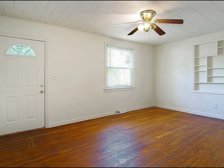 69 Cavalier Rd — Photo 3