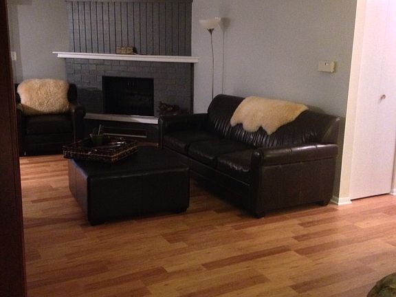 5th image of 720 Saint Andrews Ln APT 28