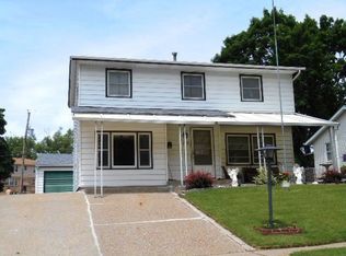 1218 E 35th St, Davenport, IA 52807