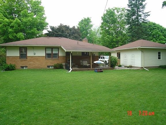 4th image of 644 W Orchard Dr