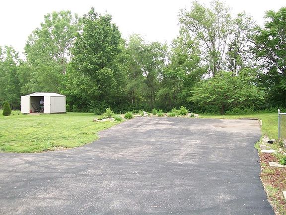 5th image of 2637 S 18th St