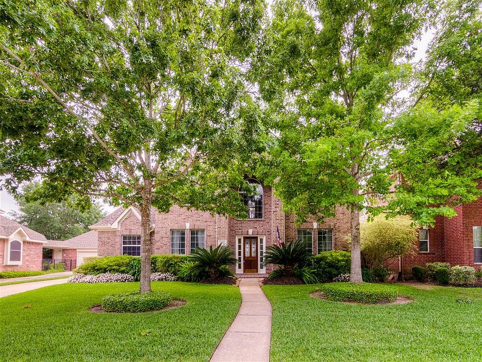 1st image of 23327 Dunhill Ct