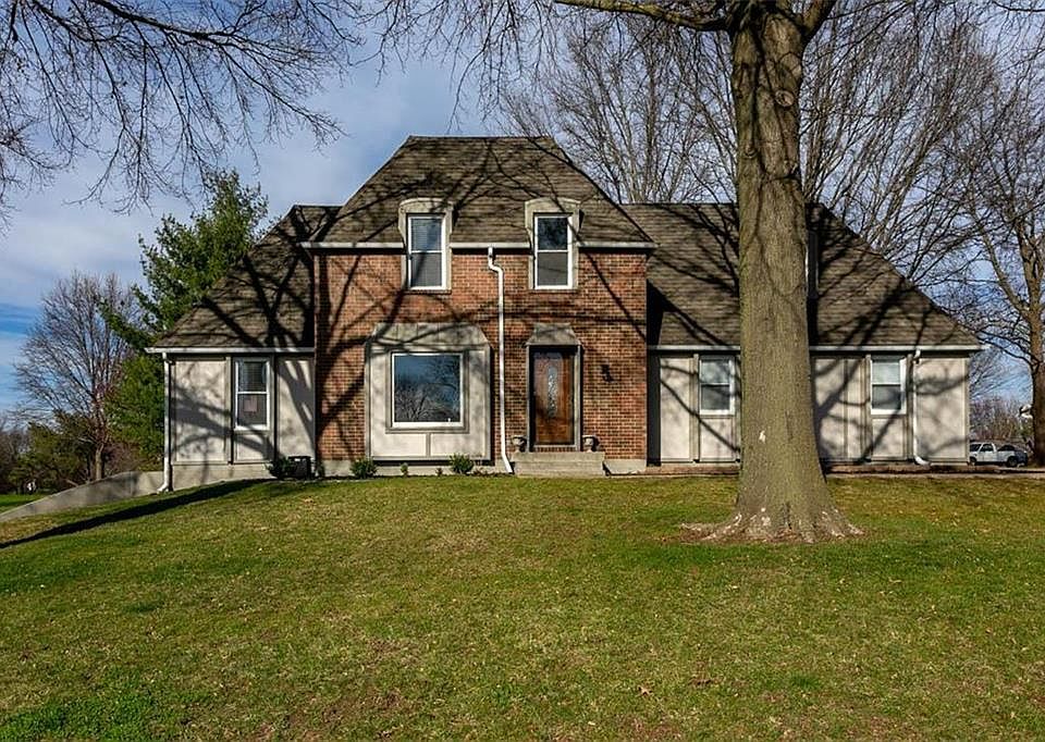 12418 Pine Valley Dr, Kansas City, KS 66109 Zillow