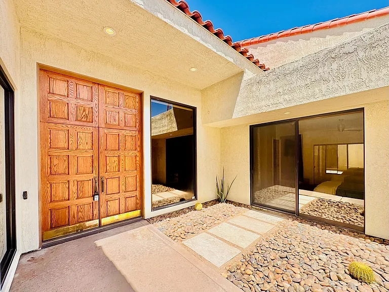 49435 Avenida Club La Quinta — Photo 6