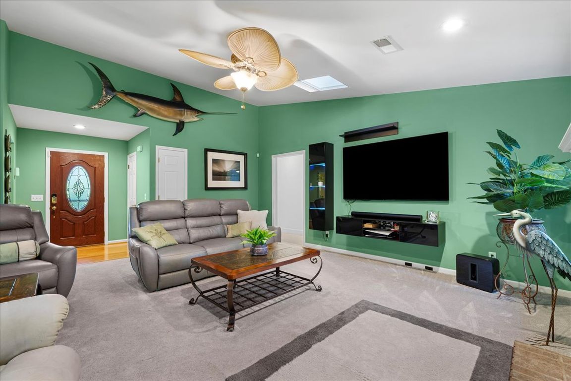 next background image