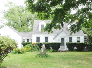 40 Meadowbrook Rd, East Greenwich, RI 02818