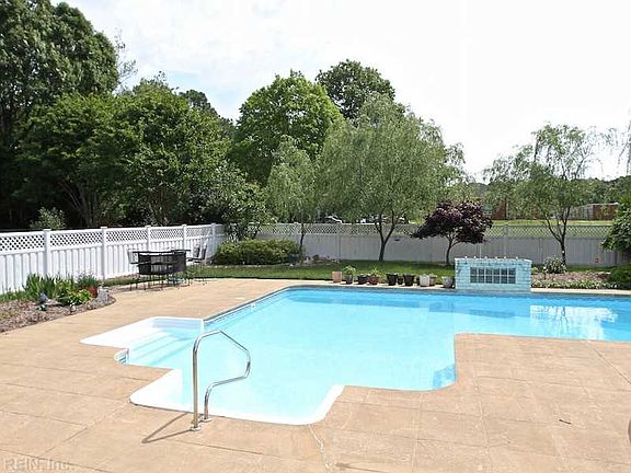 4th image of 1356 Baycliff Dr