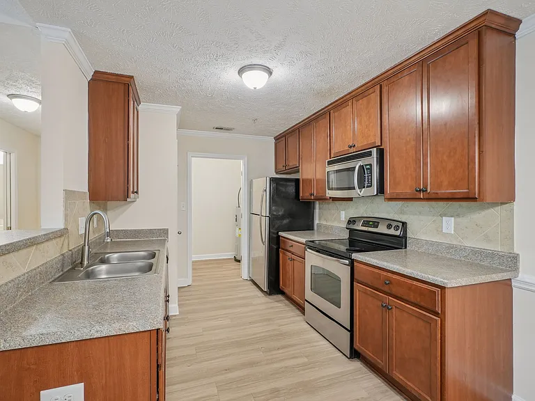 Summerlyn Cottages — Photo 8