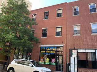 222 N 13th St #2R, Philadelphia, PA 19107