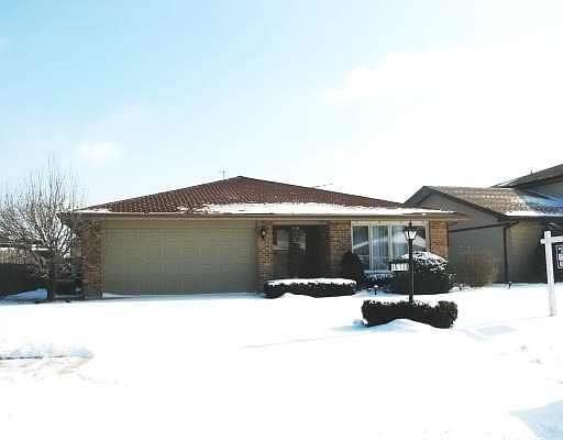 1st image of 15713 S La Paz Ct