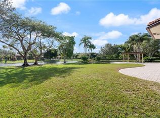 10344 SW 26th St, Davie, FL 33324