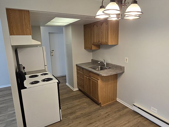 3rd image of 38 Lathrop Ave #4