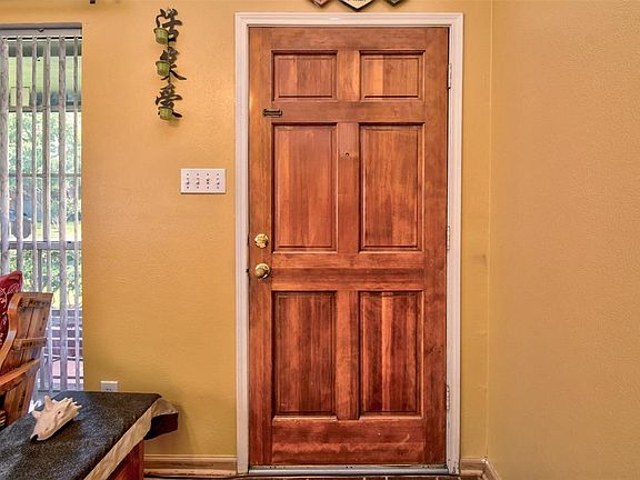 4th image of 12122 Meadow Place Dr