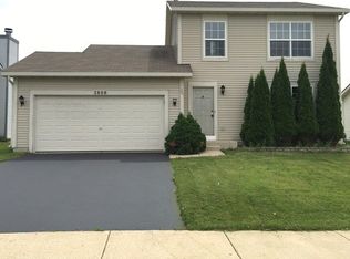 2808 Heather Ln, Montgomery, IL 60538