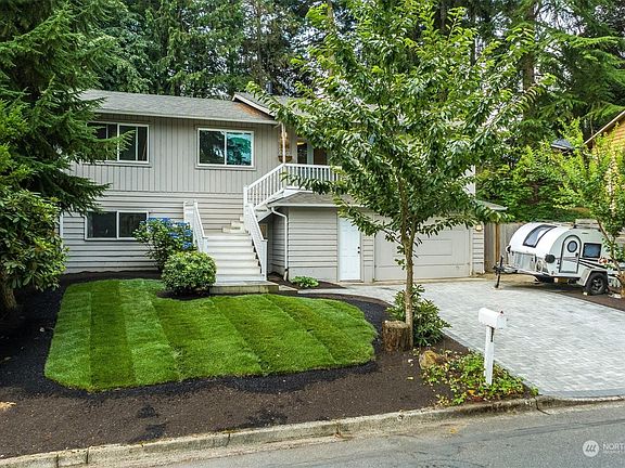 2nd image of 11019 NE 141st Street