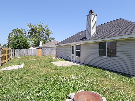 3rd image of 11349 Fairfield Ln