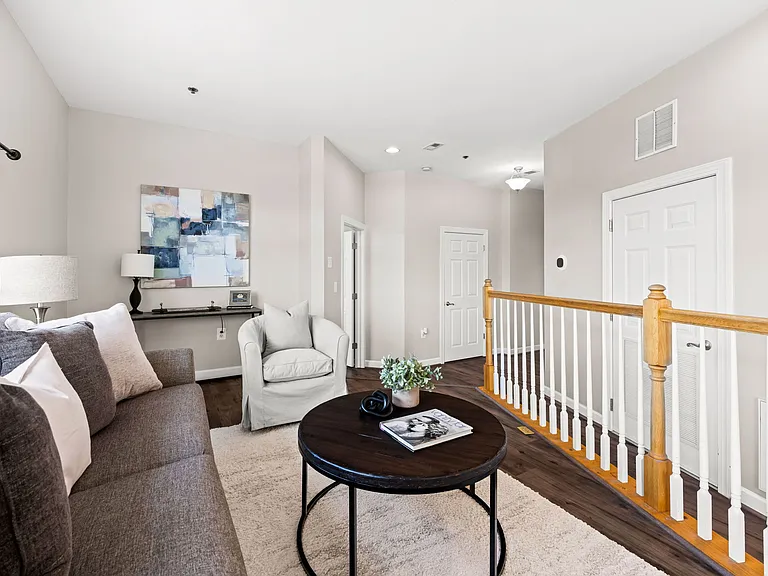 810 Belmont Bay Dr #201 — Photo 5