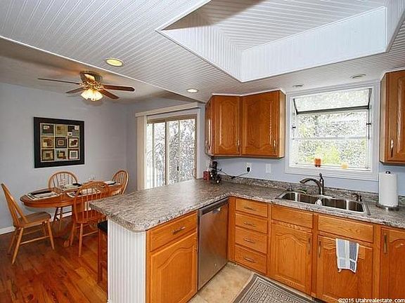 4th image of 769 E Whispering Pine Dr