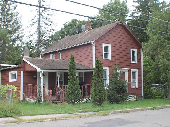 2nd image of 8 Division St