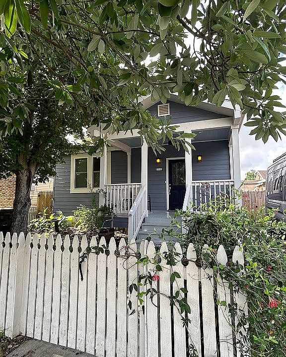 1st image of 2346 Dreux Ave