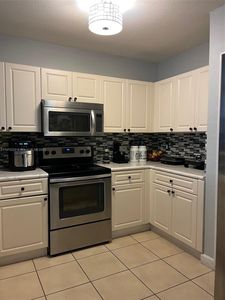 8117 W 36th Ave APT 7, Hialeah, FL, 33018
