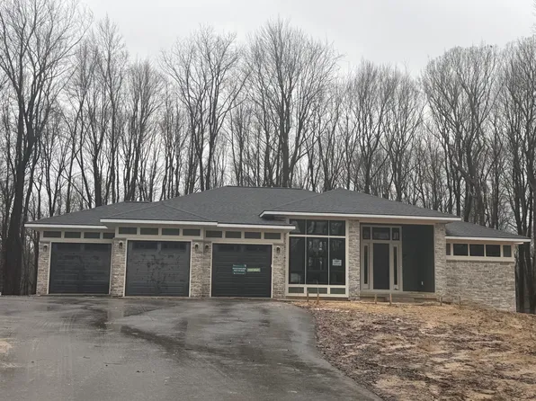 5482 Barley Dr, Rockford, MI 49341