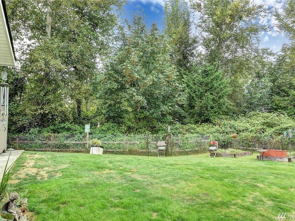 2nd image of 6311 73rd Pl NE