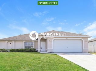 1305 NE 9th Ave, Cape Coral, FL 33909