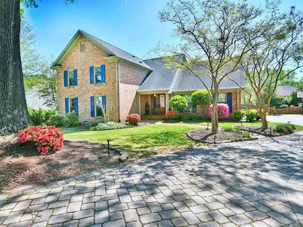 106 Plum Mill Ct, Greer, SC 29650