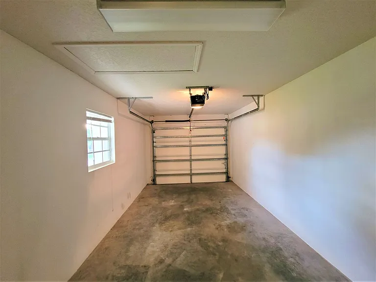 351 Del Monte Rd #B — Photo 25