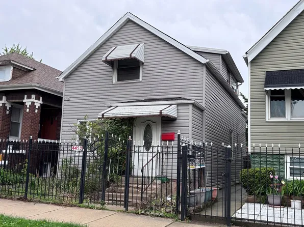 4452 S Mozart St, Chicago, IL 60632