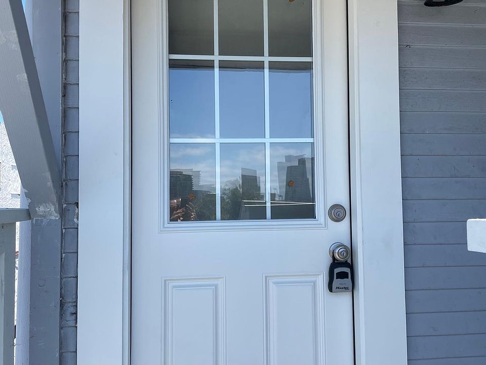 1st image of 323 20th St #C
