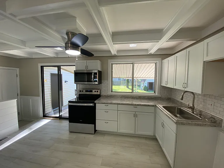 2942 Chance Dr — Photo 5