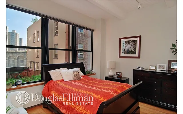 Sold by Douglas Elliman | media 16