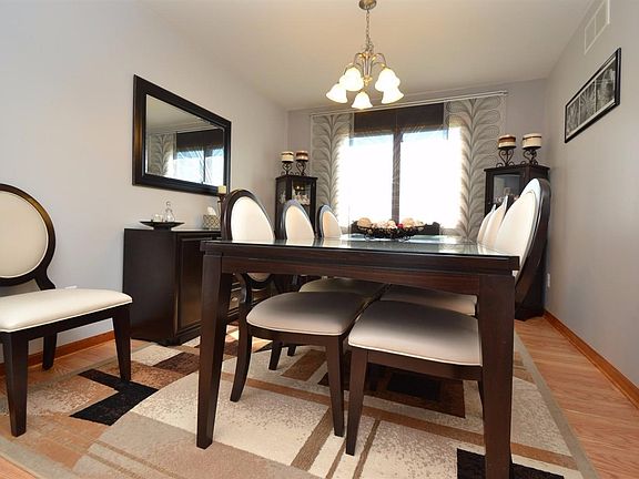 4th image of 6525 Heartwood Ln