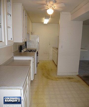 4th image of 1905 Tall Oaks Dr #26