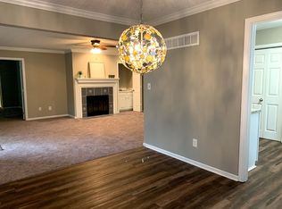 1129 NW 12th St APT A, Blue Springs, MO 64015