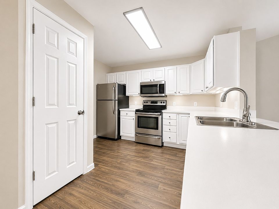 1st image of 340 Gethings Cir #340