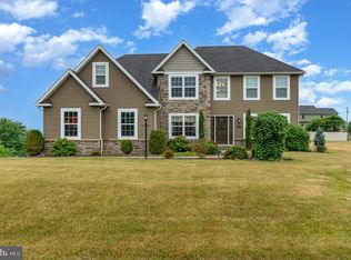 1574 Wind Flower Rd, Chambersburg, PA 17202