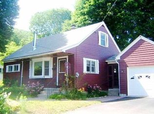 5 Hyde St, Bellows Falls, VT 05101