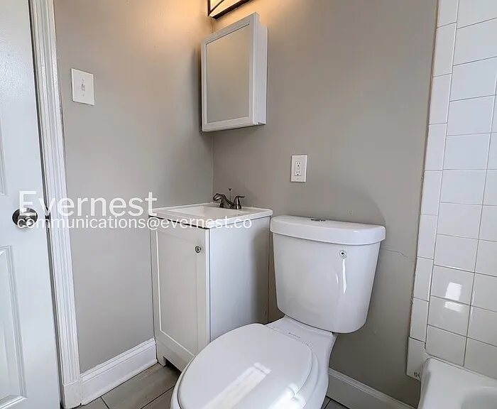 1049 E Patapsco Ave #C — Photo 10